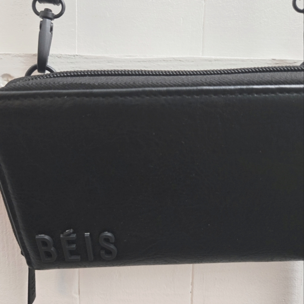 NEW - BÉIS Black Crossbody Travel Wallet